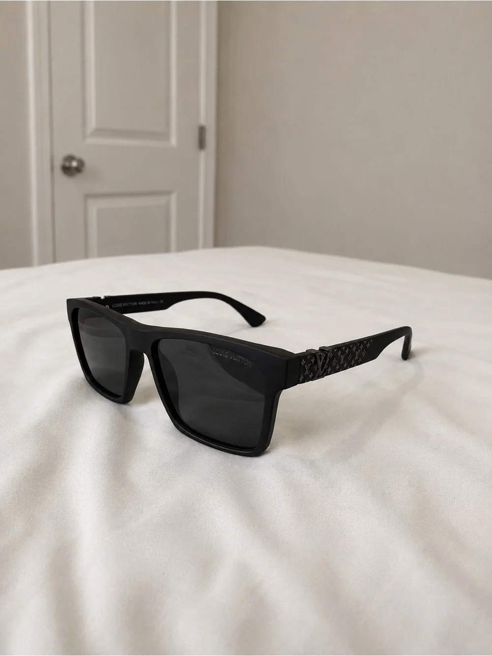 Black Designer Sunglasses w/ Monochrome Design